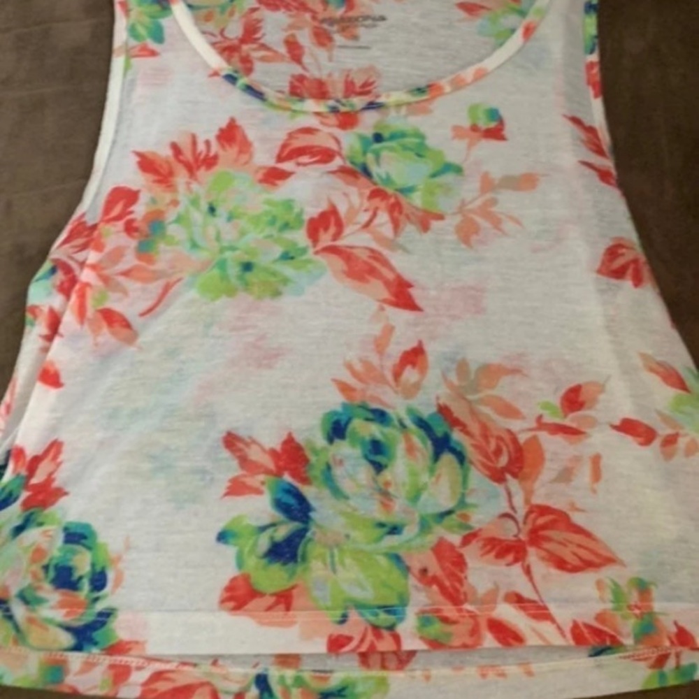 Tank top bundle - Picture 4 of 7